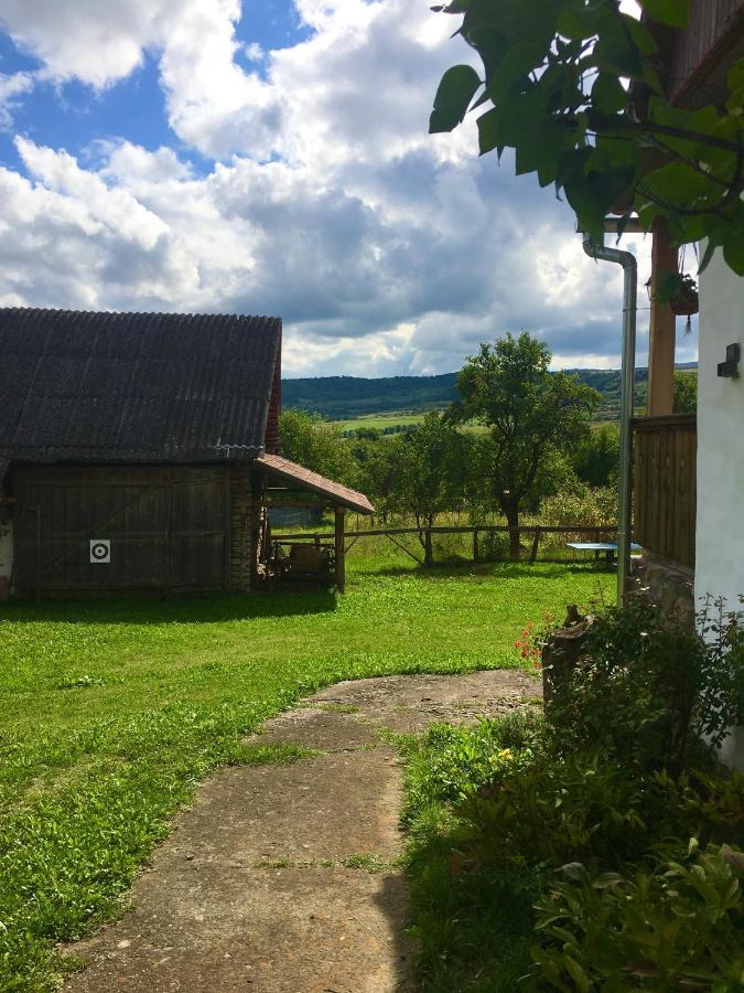 Miklós Lak Felsősófalva Kültér fotó