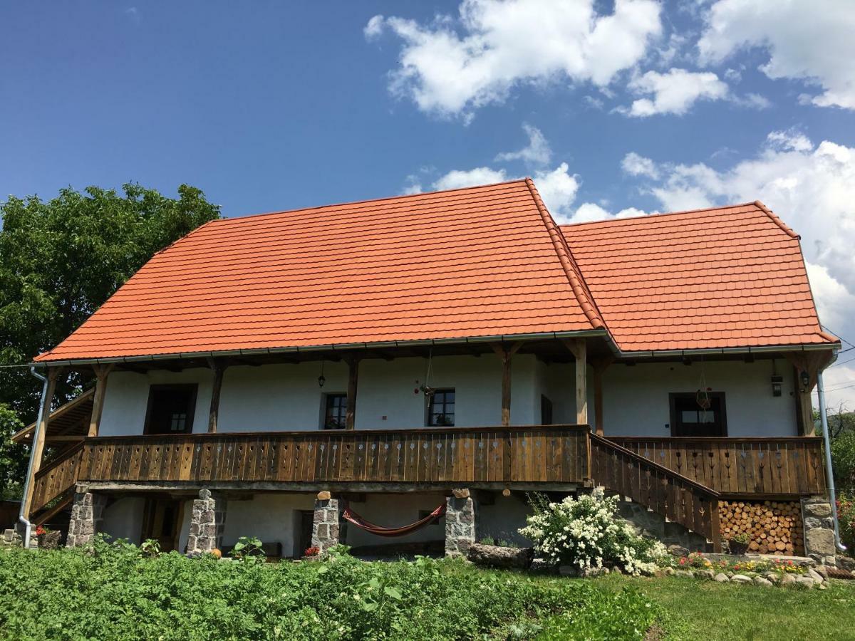 Miklós Lak Felsősófalva Kültér fotó
